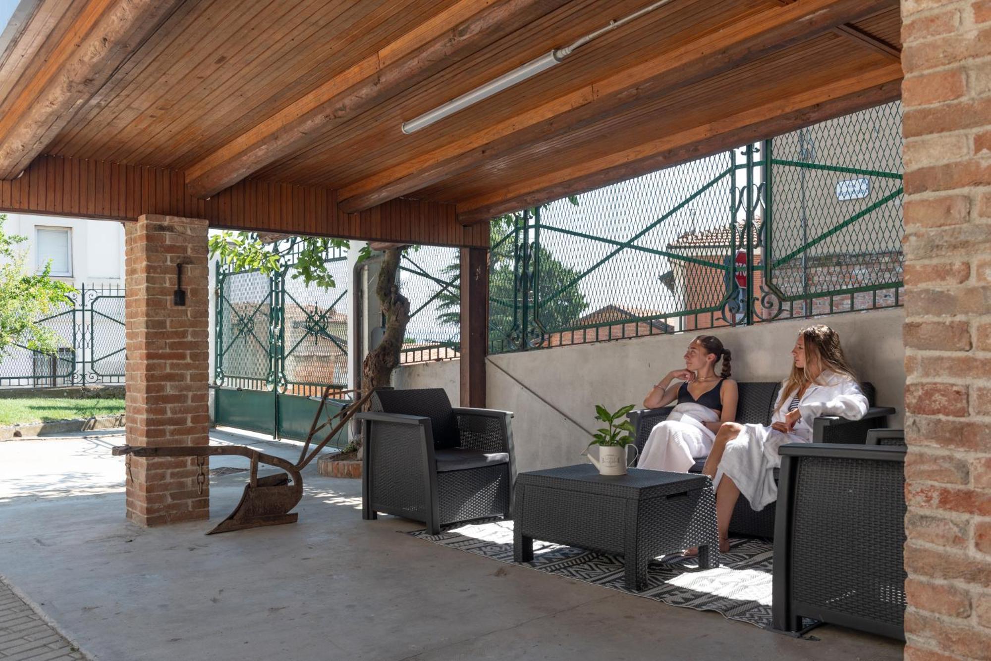 Hotel Byvigin à Magliano Alfieri Extérieur photo